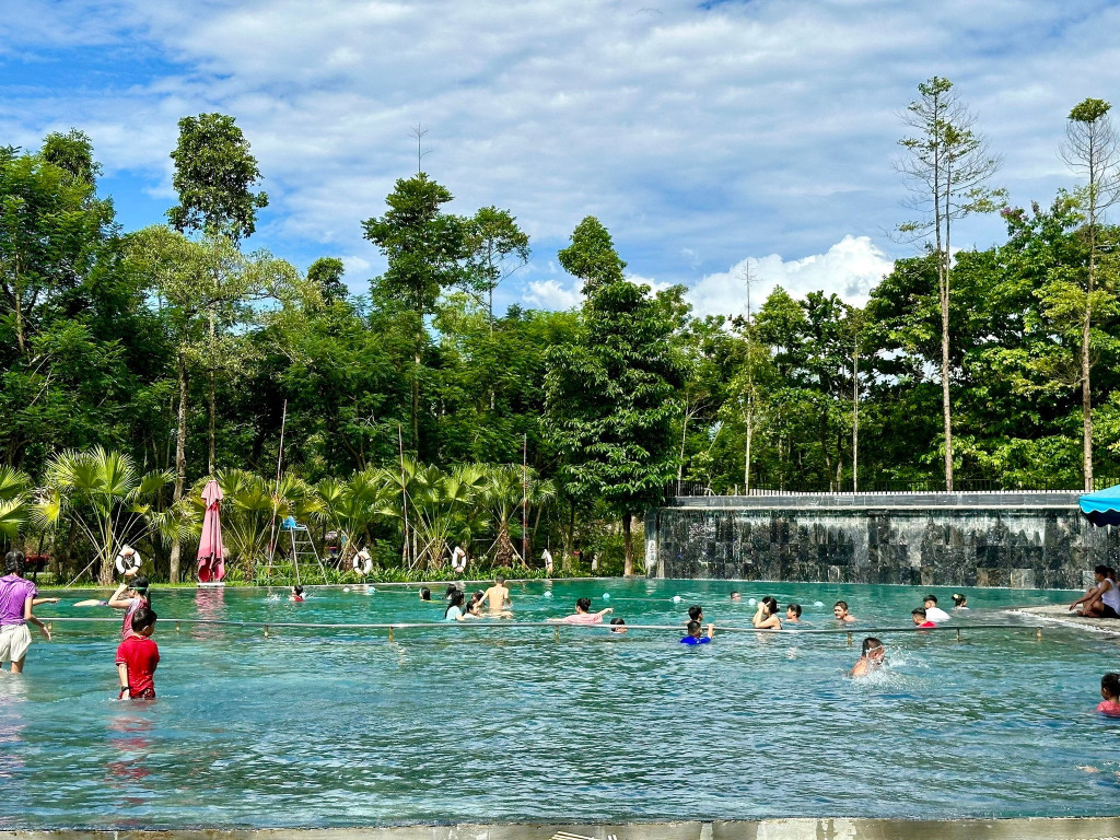 [Combo du lịch Huế] Vui chơi tại suối khoáng nóng Thanh Tân (1 Ngày)