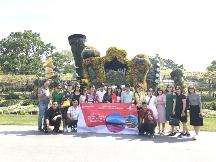 Đoàn  dược phẩm Nhất Linh tham quan tour Nhật Bản