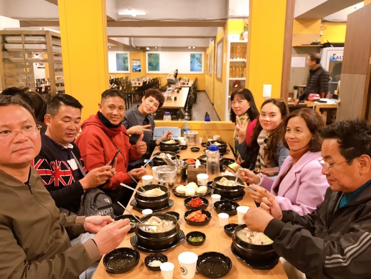 Đoàn  dược phẩm Nhất Linh tham quan tour  Hàn Quốc