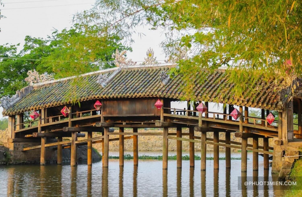 Tour học sinh: Huế – Lăng Khải Định – Nhà lưu niệm Bác Hồ – Cầu Ngói Thanh Toàn