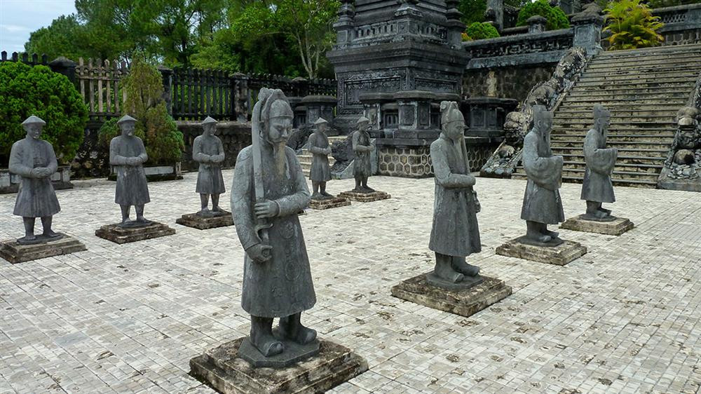 [Huế] Tour du lịch Huế (Huế city tour nữa ngày buổi chiều):Huế - Lăng Minh Mạng - Lăng Khải Định - Làng Nón - Làng Hương ( 1/2 ngày)