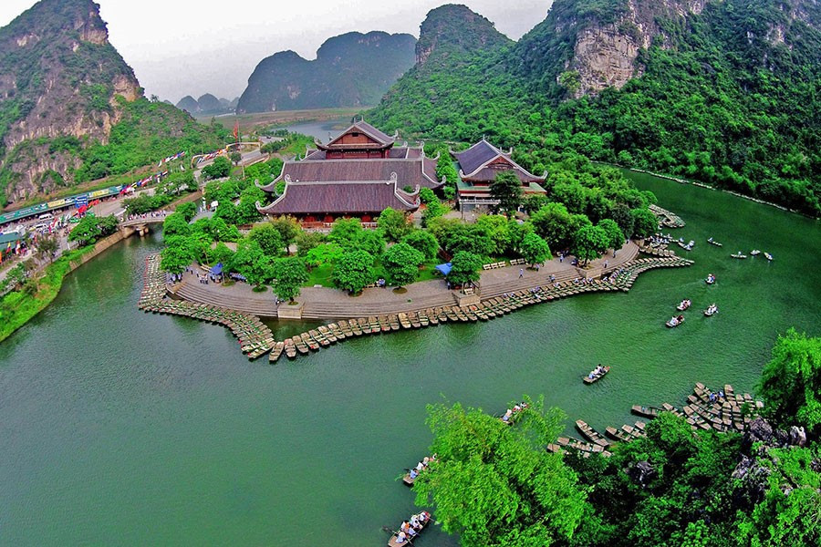 Tour du lịch Vinh Hạ Long - Ninh Bình khởi hành từ Huế 4N3Đ (Đã bao gồm vé máy bay khứ hồi)